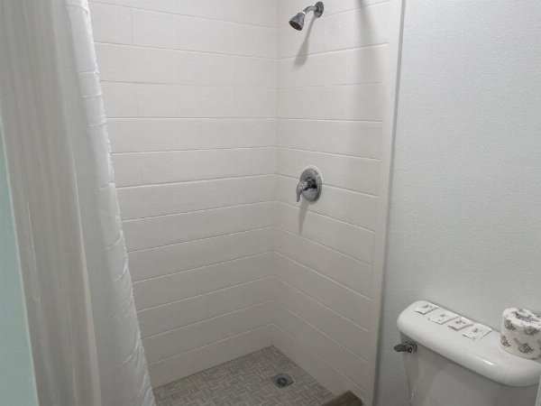 Regency Motel image 19